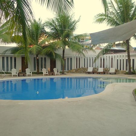 Urban Sands Hotel Iloilo Extérieur photo